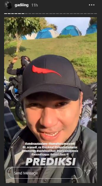 10 Momen piknik geng motor The Prediksi, kompak pakai seragam TK