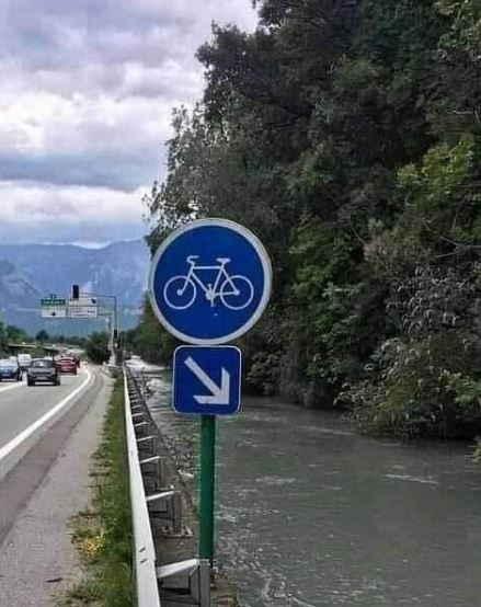 10 Foto unik ini bikin kita harus berkedip agar paham, ada-ada saja