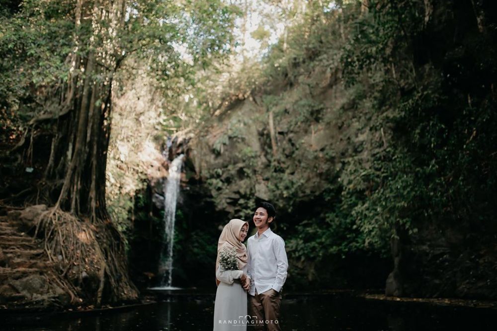 Gaya prewedding 8 pedangdut Tanah Air, romantis abis