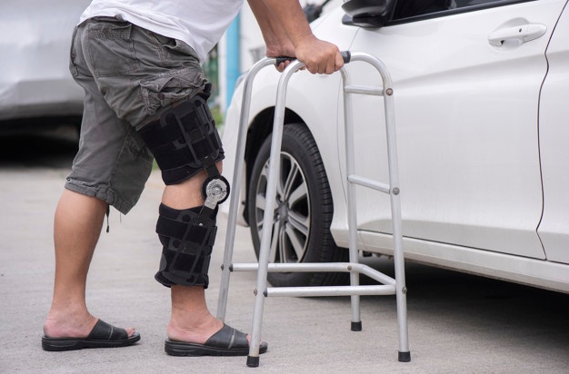 10 Manfaat daun mengkudu untuk kesehatan, melancarkan aliran darah