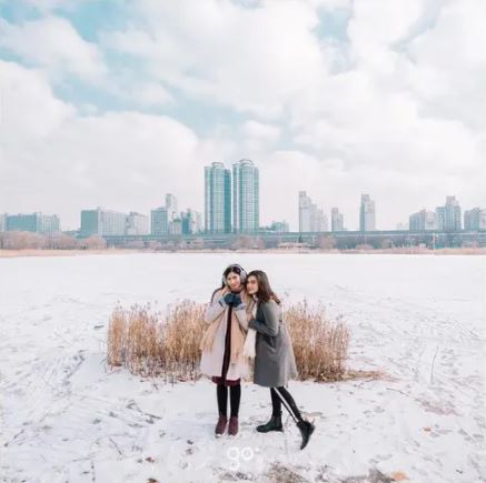 8 Potret kedekatan Audi Marissa & Ochi Rosdiana, friendship goals