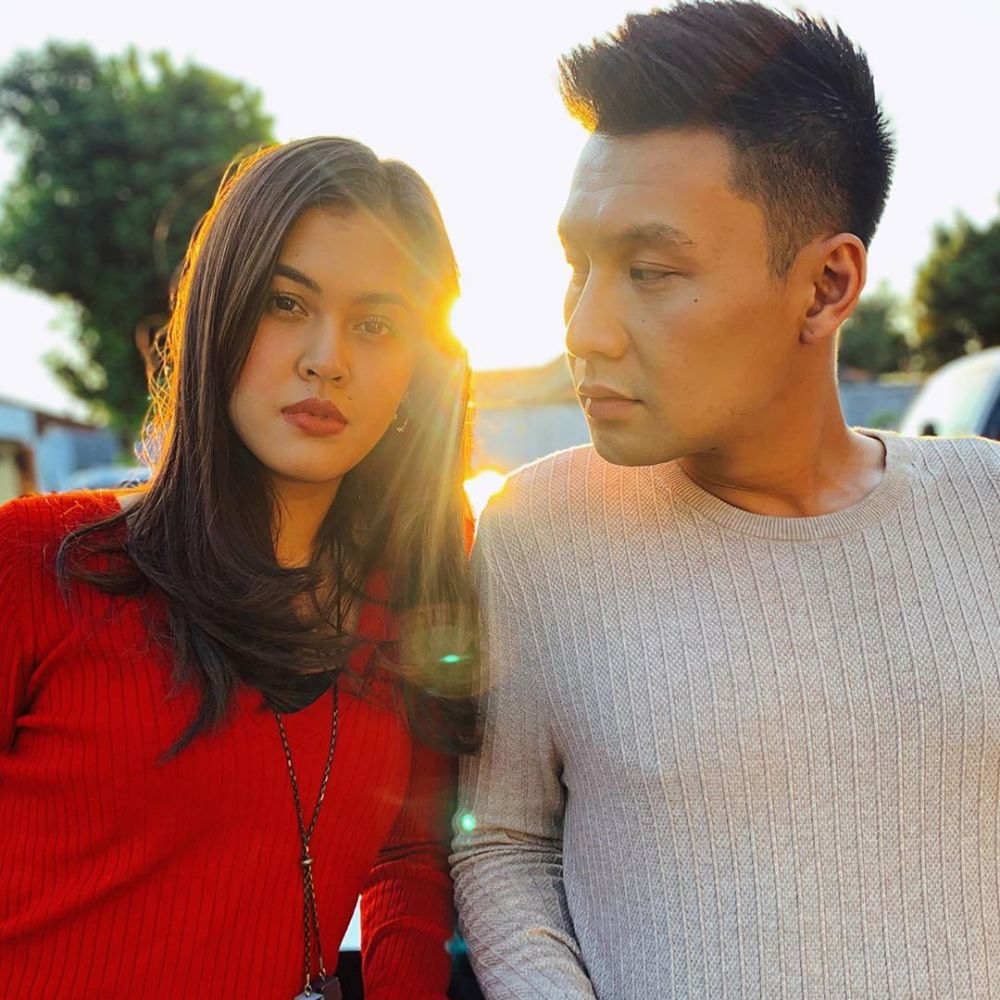 10 Momen kedekatan Fendy Chow dan Rebecca Tamara di luar syuting