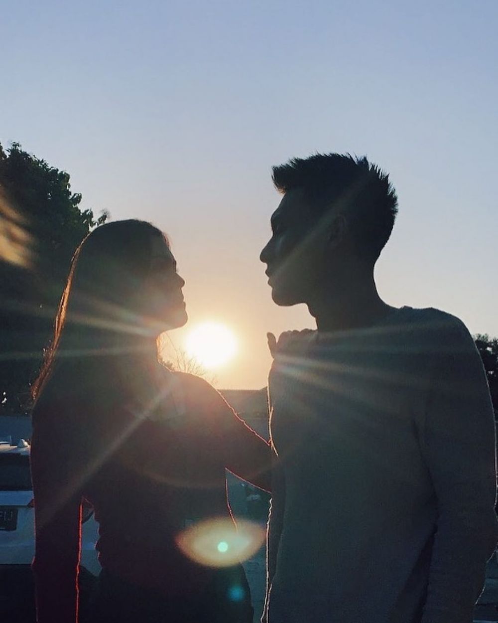 10 Momen kedekatan Fendy Chow dan Rebecca Tamara di luar syuting