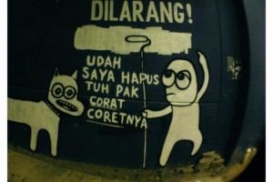 9 Coretan iseng di dinding ini kocaknya bikin kesal