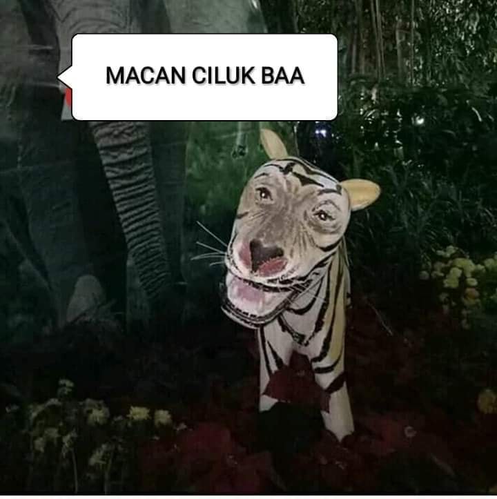 15 Patung macan absurd, bikin tepuk jidat