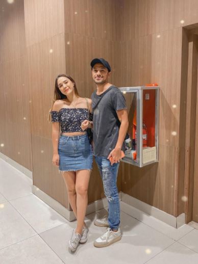 Jarang tersorot, ini 8 momen romantis Raquel Katie & Jerry Likumahwa