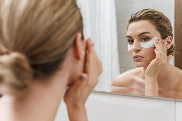 8 Manfaat mencuci muka dengan air teh, mengurangi komedo