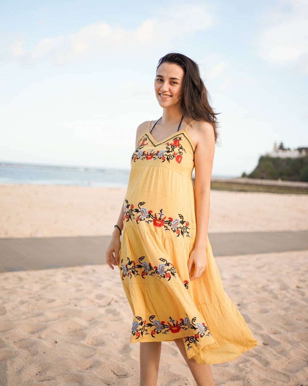 Outfit of the day 10 seleb pamer baby bump, simpel & memesona