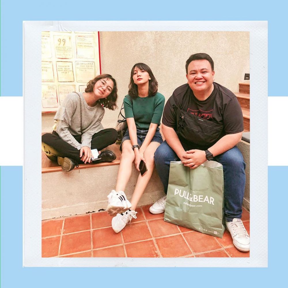 10 Potret persahabatan Sheila Dara & Adinda Thomas, bak kakak-adik