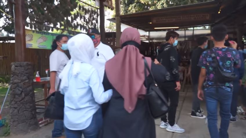 9 Momen Rizky Billar & keluarga liburan ke Bandung, ajak Lesty Kejora