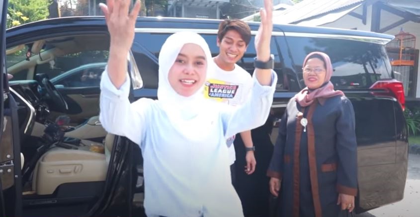9 Momen Rizky Billar & keluarga liburan ke Bandung, ajak Lesty Kejora