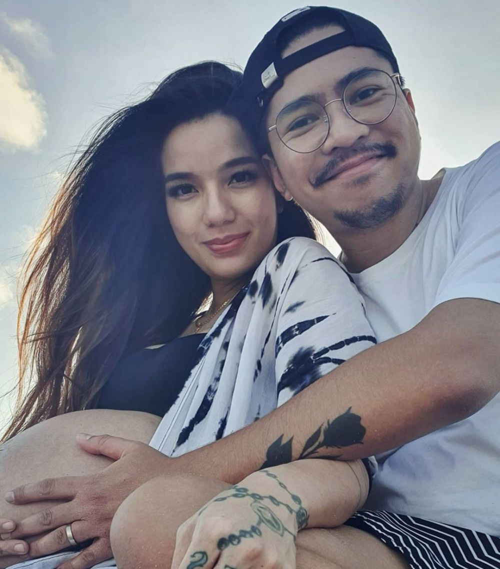 8 Potret maternity Sheila Marcia kehamilan anak ke-4, simpel & elegan