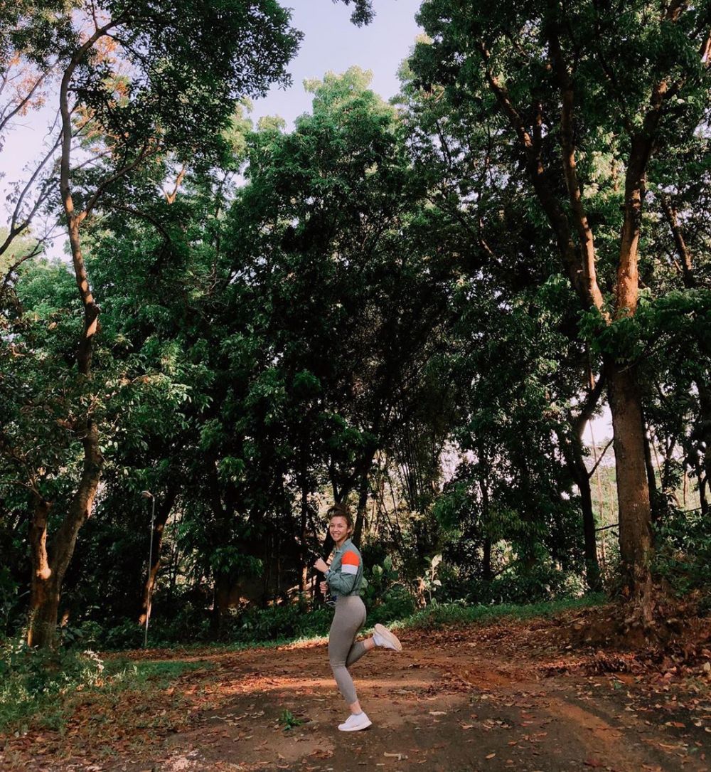 Pesona 10 pesinetron cantik saat olahraga, body goals abis