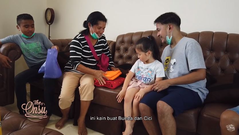 10 Momen Oma Opa Betrand Peto datang ke Jakarta, penuh kehangatan