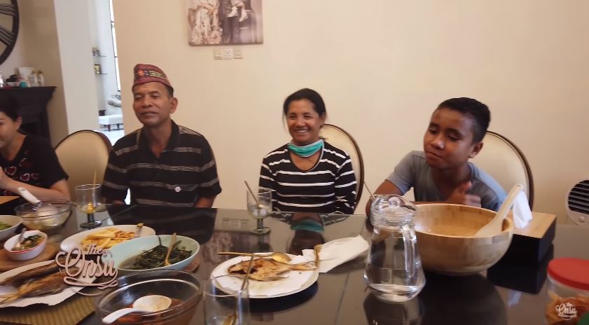 10 Momen Oma Opa Betrand Peto datang ke Jakarta, penuh kehangatan