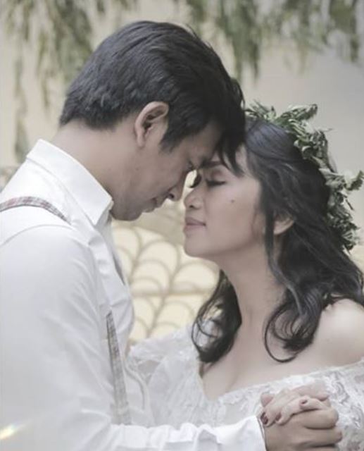 10 Pemotretan Rian D'Masiv & istri rayakan anniversary ke-8, so sweet