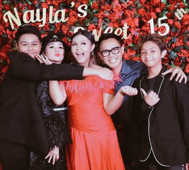 10 Potret Eko Patrio & sang putri, kompaknya bak kakak-adik