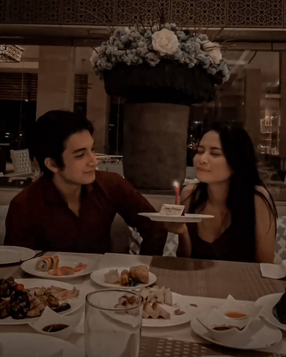 10 Momen ultah Hanggini, kehadiran Junior Roberts jadi sorotan