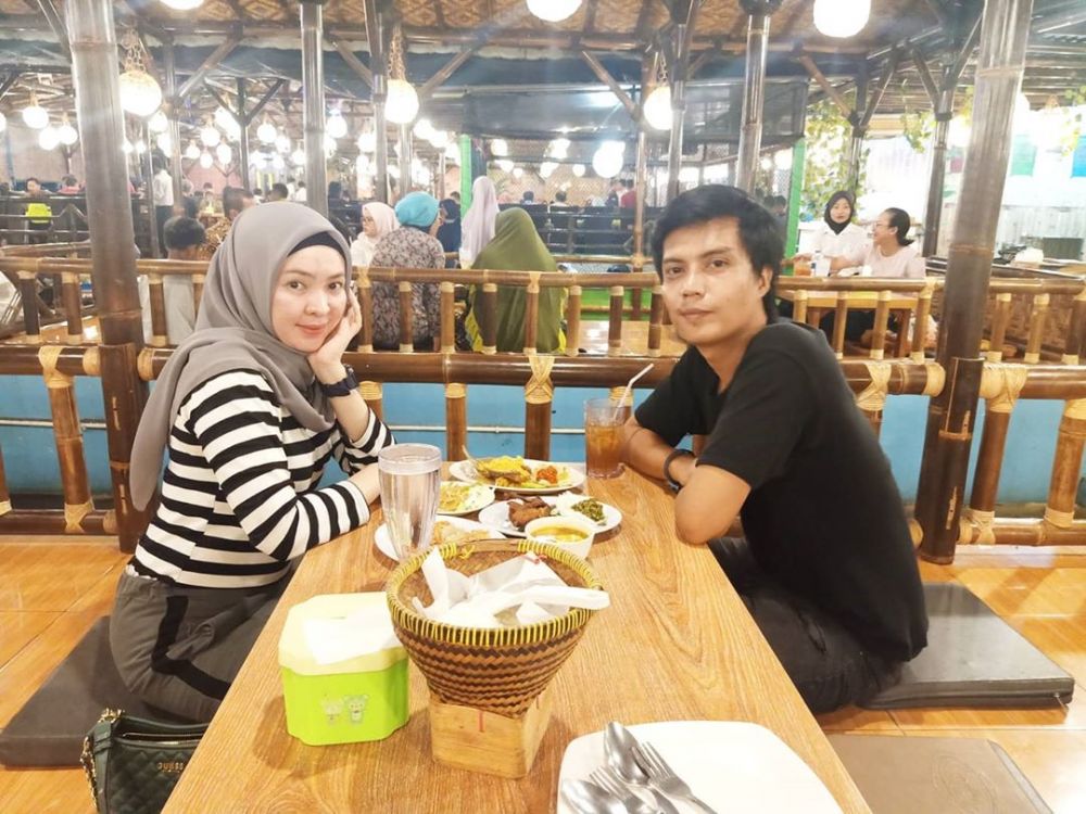 Lama tak muncul di TV, ini 10 potret terbaru Izzy Kangen Band