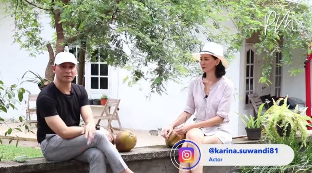 10 Penampakan rumah Karina Suwandi, nuansa putih & halamannya luas