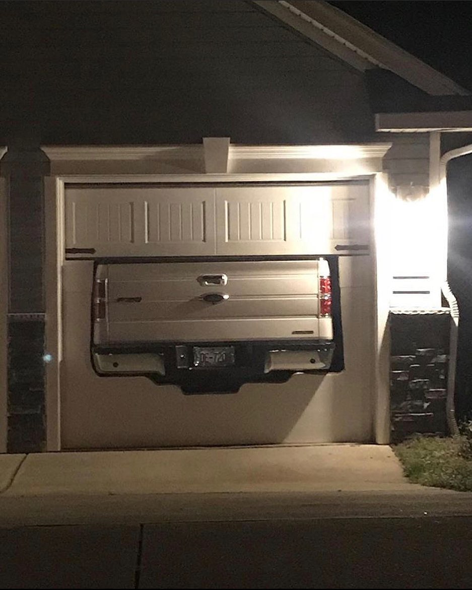 11 Cara unik mengatasi garasi kekecilan, bikin tepuk jidat