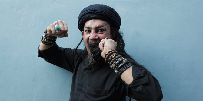 Tak banyak yang tahu, nama asli 20 seleb pria ini bikin kaget