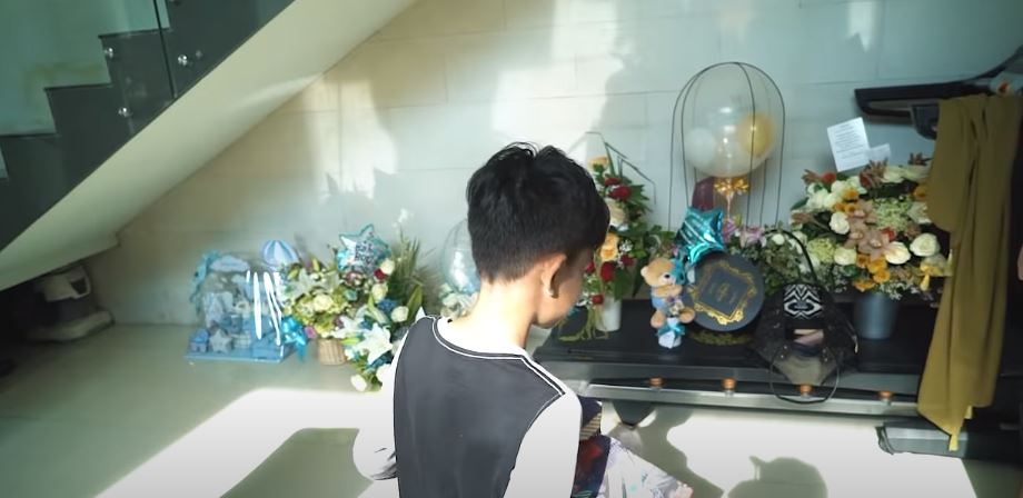 Momen penyambutan 6 seleb di rumah usai melahirkan, penuh kemeriahan