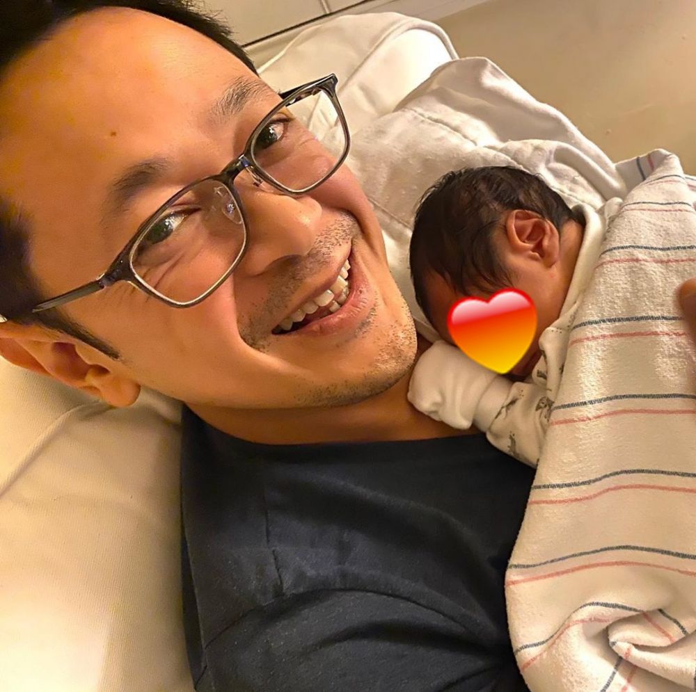 Titi Rajo Bintang melahirkan bayi laki-laki, namanya curi perhatian