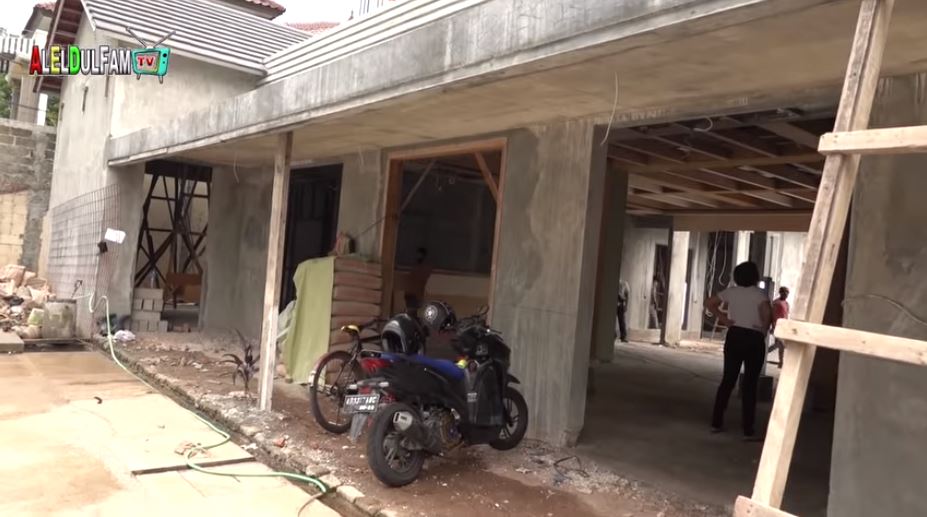 9 Potret rumah baru Maia Estianty, desain terinspirasi villa di Afrika