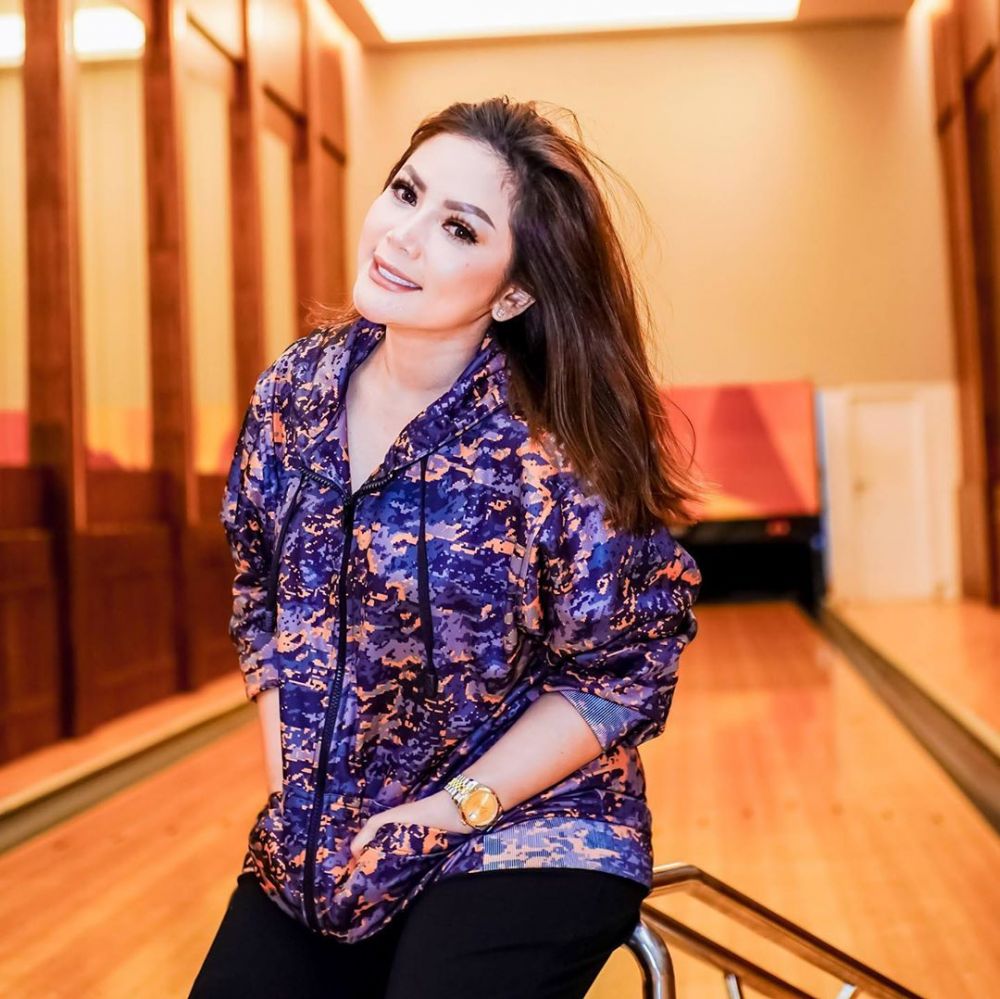 10 Potret terbaru Kristina ini bikin pangling, makin awet muda