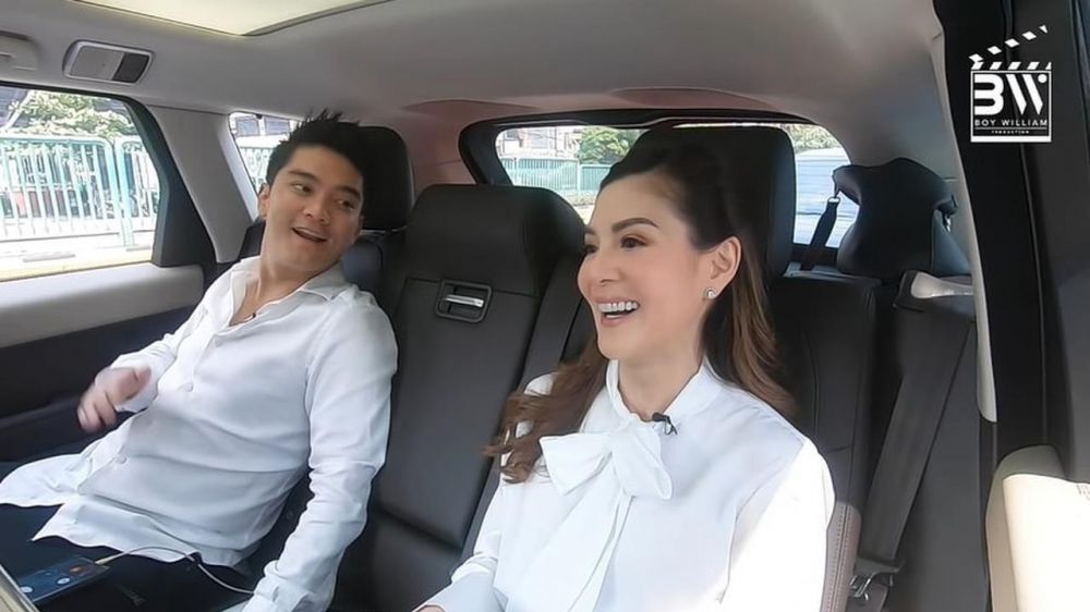 10 Potret kebersamaan Boy William & calon ibu mertua, bak kakak adik