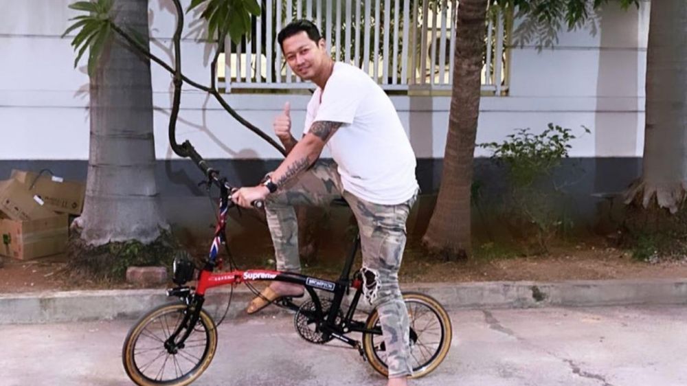 Sudah dilamar, ini 10 potret calon suami Angela Lee yang macho abis