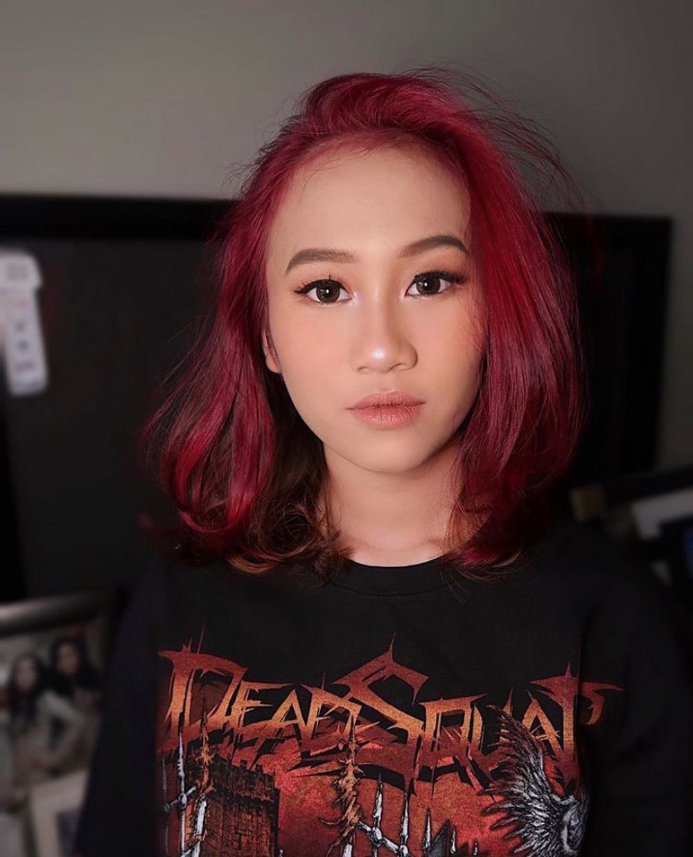 10 Pesona Naldia, putri Makki Ungu yang jago main alat musik