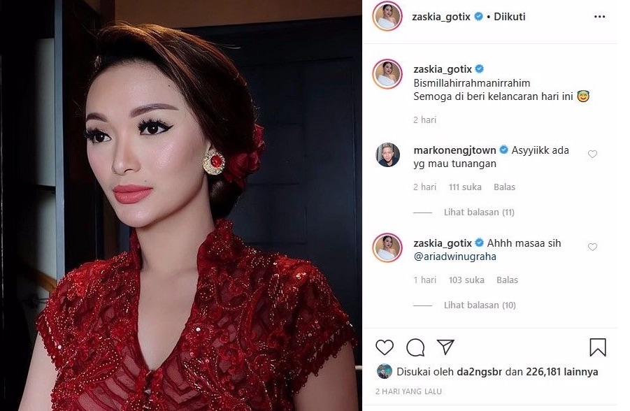 Momen lamaran 5 pedangdut ini berhasil bikin baper