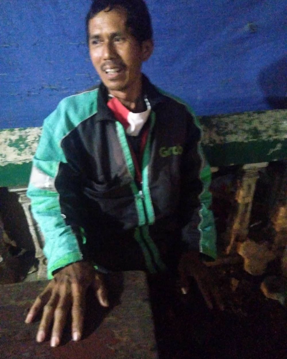 Kisah sedih driver ojek online kehilangan motor saat sholat maghrib