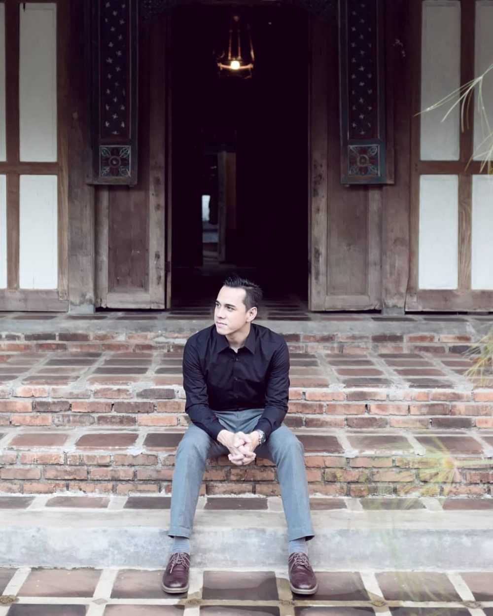 Pesona 8 seleb cowok berdarah Belanda, parasnya rupawan