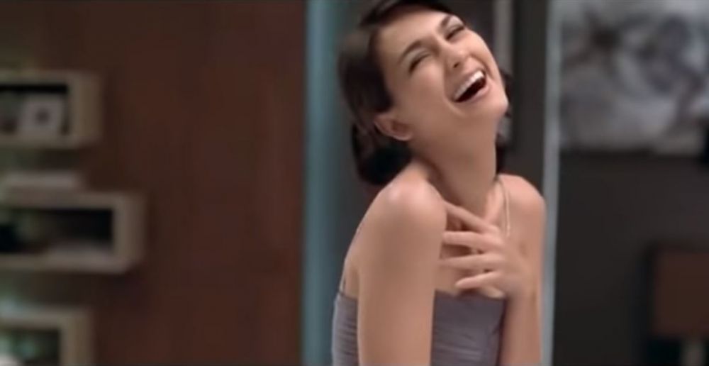 10 Pesona Luna Maya bintangi iklan jadul, ikonik pada masanya