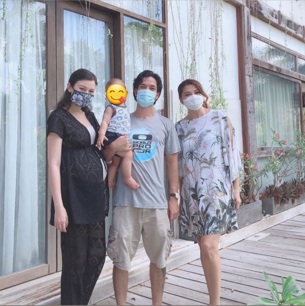 Hamil anak kedua, ini 10 momen Kimberly Ryder babymoon bareng keluarga