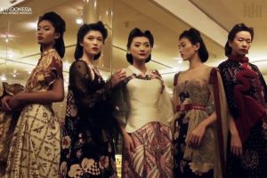 2 Desainer ini tampilkan wastra Nusantara di pameran virtual UMKM