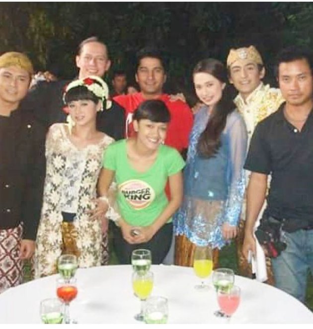 7 Potret lawas Dewi Perssik di usia 20-an, bukti cantiknya awet