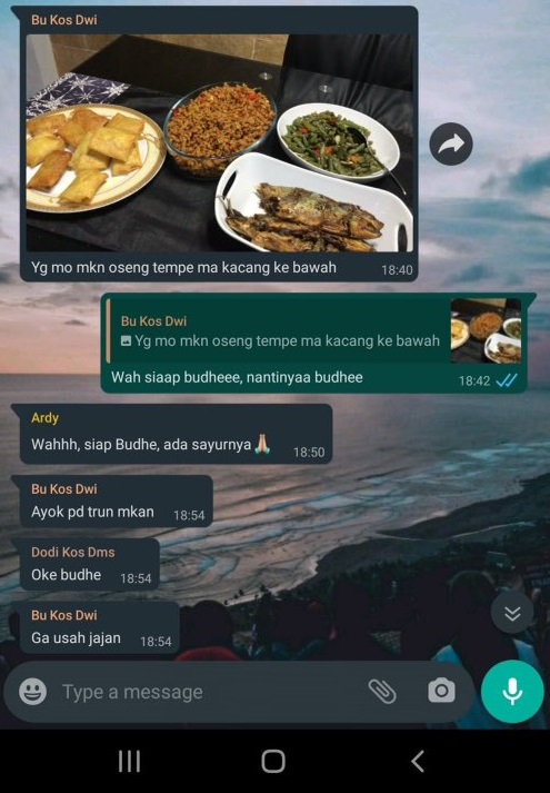 10 Chat ibu kos bagi-bagi makanan ini bikin senyum girang