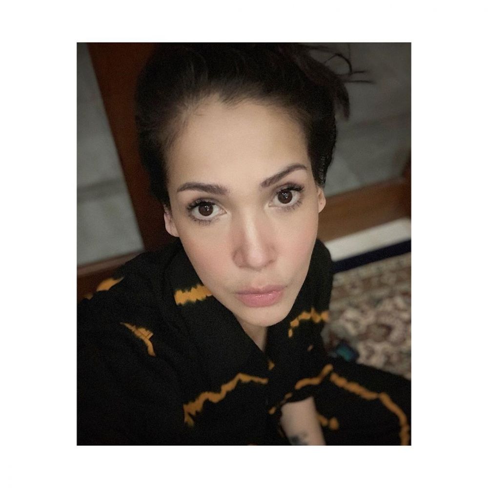 10 Potret Mieke Amalia, tetap cantik bak ABG di usia 43 tahun