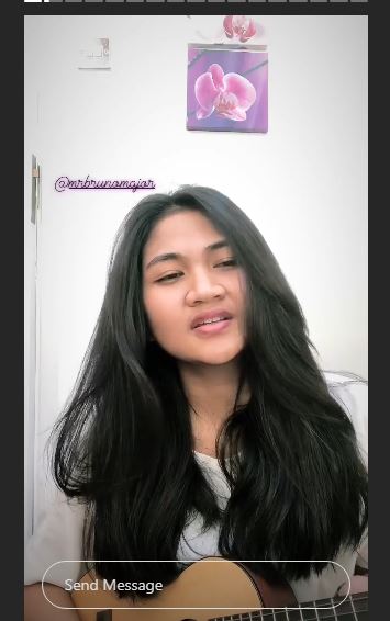 Menikah dan tinggal di London, ini 10 potret terbaru Khansa Idol