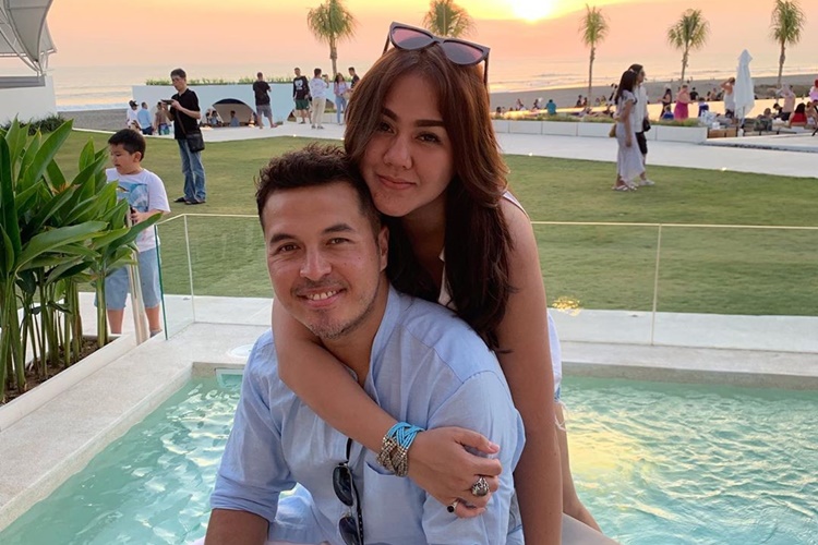 9 Seleb ini jatuh ke pelukan pembalap, termasuk Atries Angel