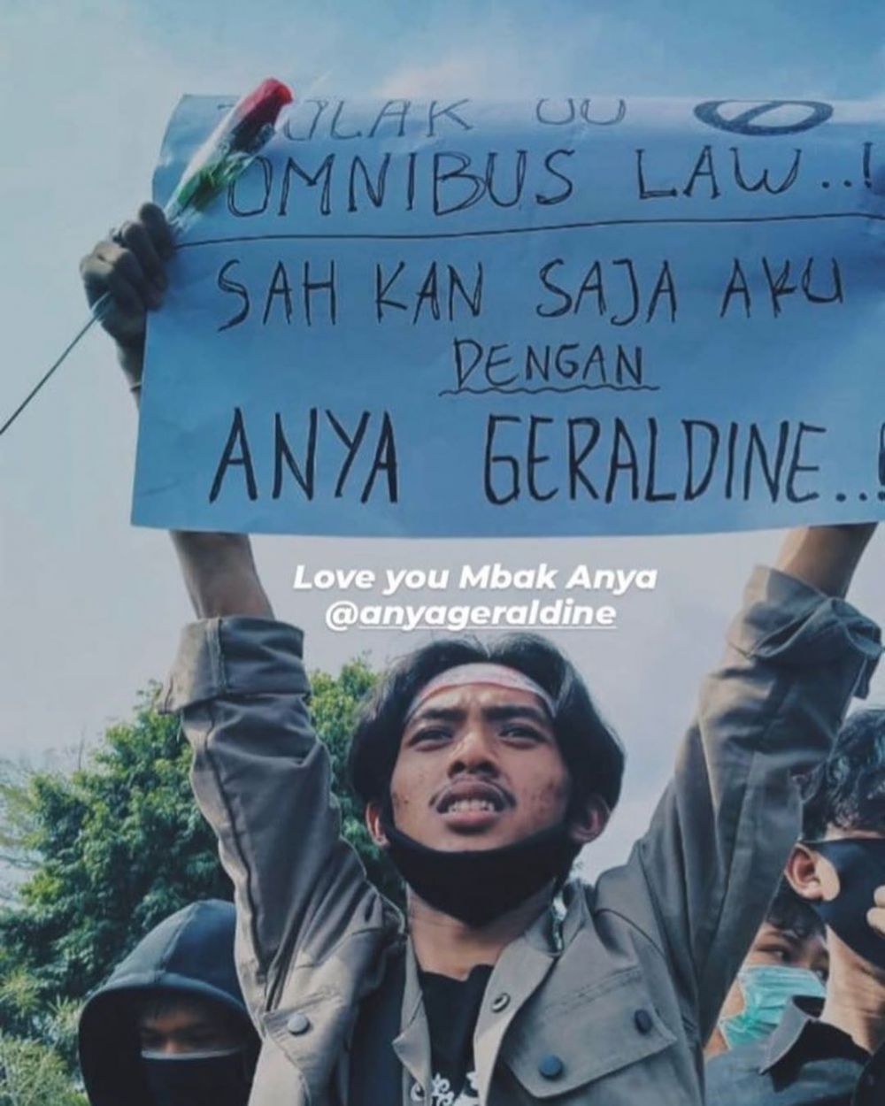 Namanya dipakai poster demo tolak Omnibus Law, ini kata Anya Geraldine