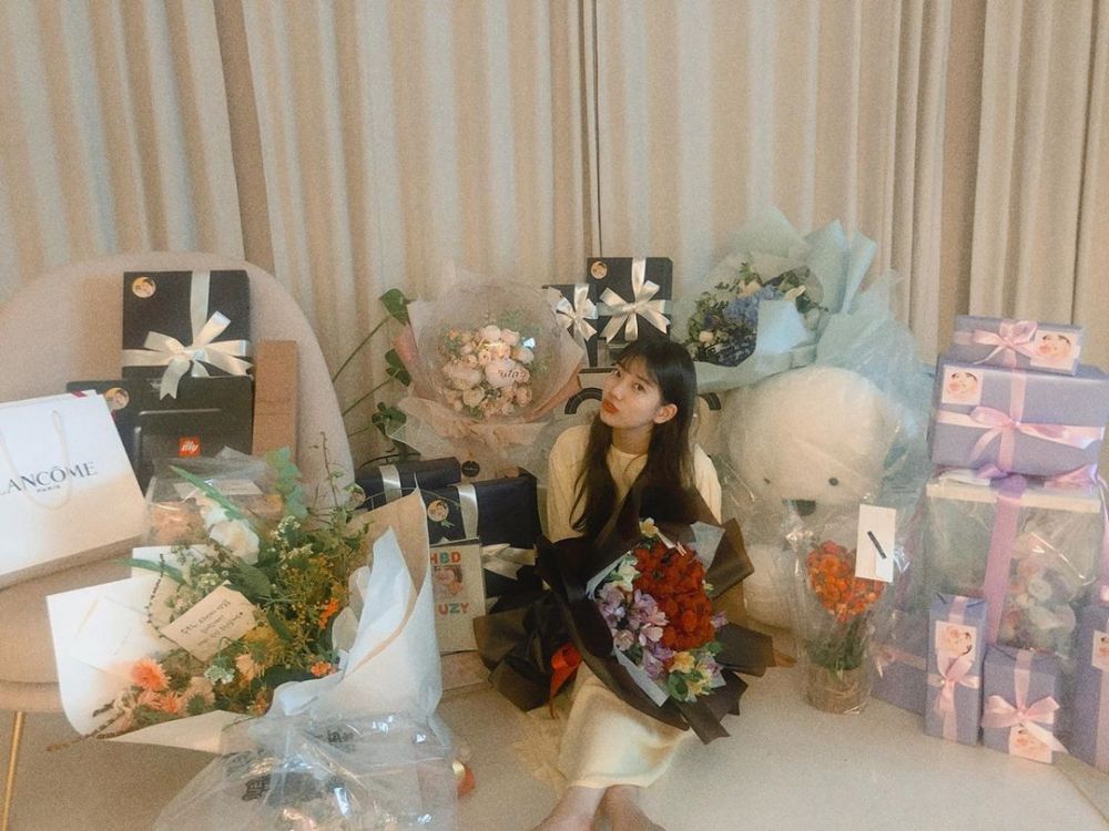 Bagikan momen ulang tahun, dekorasi Bae Suzy bikin salah fokus