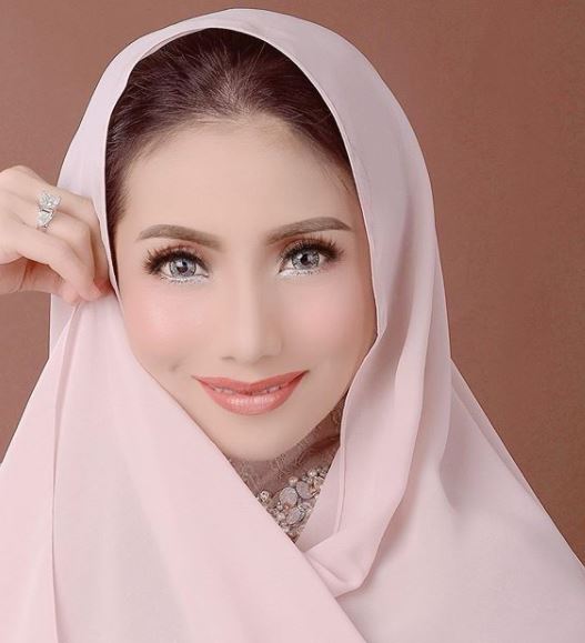 5 Kisah awal percintaan Siti KDI, setia jalani LDR selama tiga tahun