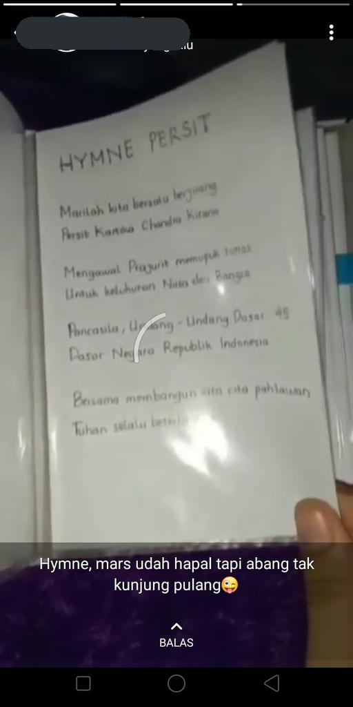 10 Status galau di WhatsApp ini bikin yang baca senyum ngenes
