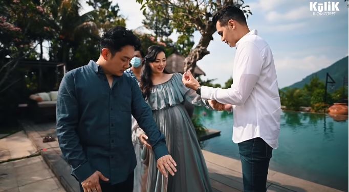 10 Momen pemotretan maternity Asmirandah, gaunnya punya makna unik