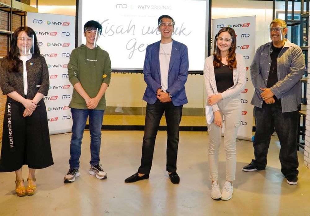 Main series baru, ini 10 potret kompak Angga Yunanda dan Syifa Hadju